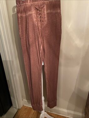 POL Lace-Up Velvet Jogger Pants in Dusty Rose